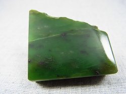 画像1: ロシア・シベリア産ネフライト（軟玉ヒスイ）研磨原石スラブ 50.6g