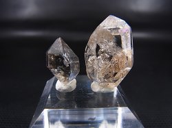 画像2: パキスタン・クエッタ産蛍光オイル入りＤＴ水晶 2点セット トータル 4.8g