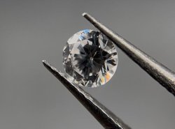 画像1: キュービックジルコニア・ルース（ラウンドブリリアントカット） 5mm平均 15点セット