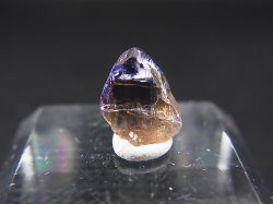 画像2: タンザナイト原石（バイカラー） 2.3カラット