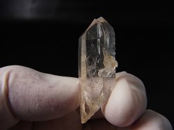 画像1: ノルウェー産ウォータークリア・ライトスモーキークオーツ（タントリックツイン/レインボー入り） 8.9g