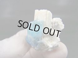 画像1: ベトナム・タインホア産アクアマリン付き微斜長石 11.4g