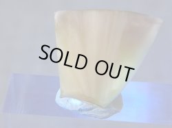 画像2: ヴィクトリアストーン（飯盛ラボストーンIL-stone）ピンク原石（蛍光） 8.4カラット