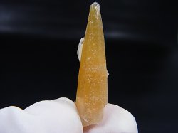 画像2: 山梨県水晶峠産トレモライト入り水晶ポイント 2.9g