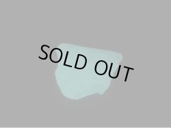 画像1: パキスタン・ギルギット産「燐光」フローライト原石 2.0g