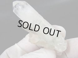 画像2: マダガスカル産フックサイトイン水晶ポイント（グリーンファントム/連晶） 21.7g