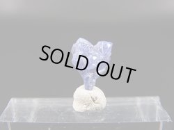 画像1: ベトナムLuc Yen産コバルトスピネル原石結晶（蛍光/カラーチェンジ） 2.1カラット