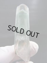 ベトナム・ゲアン省産ダブルファントム水晶ポイント 18.7g