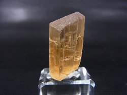 画像2: タンザニア産蛍光スキャポライト原石 31.9カラット