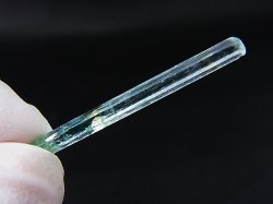 画像2: ナイジェリア産アクアマリン柱状結晶 4.7カラット