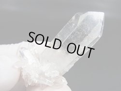 画像1: インド・マニカラン産水晶ポイント（連晶/アナテース入り） 21.7g