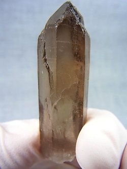 画像1: ベトナム・タインホア産スモーキー水晶ポイント 20.4g