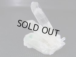 画像1: マダガスカル産フックサイトイン水晶クラスター（グリーンファントム） 30.6g