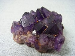 画像2: コンゴ産カラーシフト/ディープカラーアメジストクラスター 141.4g
