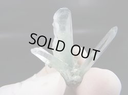 画像2: インド・マニハール産クリア水晶（連晶/クローライト入り） 8.5g