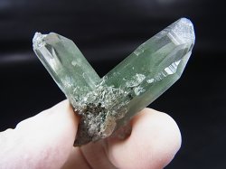 画像1: インド・マニハール産クリア水晶（連晶/貫入り/クローライト入り） 12.3g