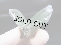 画像1: インド・マニハール産クリア水晶（連晶/貫入り/クローライト入り） 12.3g