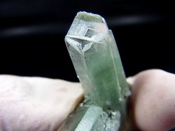 画像2: インド・マニハール産クリア水晶（連晶/貫入り/クローライト入り） 12.3g
