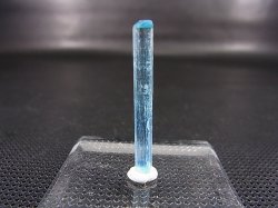 画像1: ジェムグレード宝石需要品質：ベトナム産アクアマリン柱状結晶原石 3.8カラット