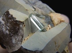 画像2: ベトナム・タインホア産アクアマリン付きスモーキー水晶 161.9g