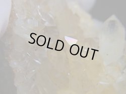 画像2: ベトナム・Bac Kan省産ゴールデンヒーラー水晶クラスター（オーラ被膜あり） 59.1g