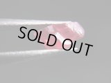 ベトナムLuc Yen産ストロベリーピンクスピネル結晶（双晶） 1.5カラット