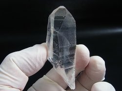 画像1: ベトナム・Bac Kan省産クリア水晶ポイント（レコードキーパー付き） 42.3g