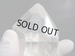 画像1: ベトナム・Bac Kan省産クリア水晶ポイント（レコードキーパー付き） 218.1g