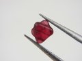 ミャンマー・モゴック産レッドスピネル双晶原石「ダビデの星」 0.7カラット