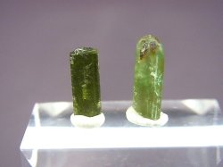画像1: ベトナムMinh Tien産グリーントルマリン結晶原石 2点セット トータル 3.7カラット
