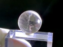 画像2: マダガスカル産ピンクエンジェルラダー水晶丸玉 15mm