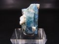 ベトナム・タインホア産アクアマリン柱状結晶原石（連晶/カオリナイト付き） 4.3g