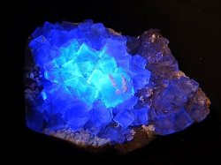 画像2: シャンファーリン（香花嶺）産グリーンフローライト原石 58.4g