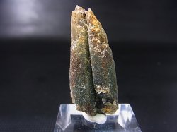 画像1: 柿野鉱山産緑水晶（ヘデンベルガイト/緑閃石入りインターフェレンス型/連晶） 8.6g