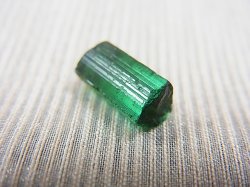 画像1: ブラジル産グリーントルマリン柱状結晶 2.7カラット