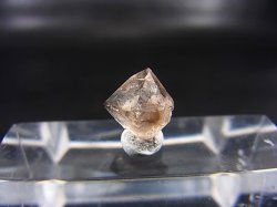 画像1: フランス・ロペルエ産ベータ型水晶（スモーキー） 0.4g