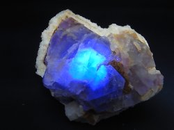 画像2: ベトナム産八面体ライトピンク/グリーンフローライト原石（ドゥルージ水晶皮膜） 357.0g