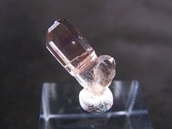 画像2: マダガスカル産ジャパニーズツイン（日本式双晶水晶/エレスチャル） 0.5g