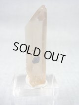 ノルウェー産ライトシトリンスモーキー水晶（付着・内包アナテース付き/透過あり） 11.0g