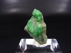 画像2: イタリア・ピエモンテ産オンファス輝石原石 4.8g