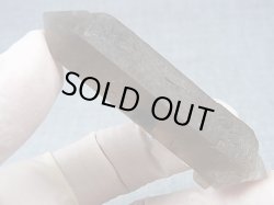 画像2: ベトナム・タインホア産アクアマリン付きスモーキー水晶（ブラックトルマリン/微斜長石付き） 28.5g