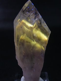 画像1: ブラジル・コルデイロス産アメジスタドーラダ/蛍光ファントムアメジスト（錐面研磨） 67.8g