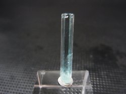 画像1: ジェムグレード宝石需要品質：ベトナム産アクアマリン柱状結晶原石 2.5カラット