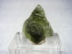 画像1: ジュエリー品質：チェコ産モルダバイトSA原石（国内鑑別書付き） 2.0ｇ