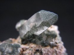 画像2: スイス・オーバーアルプ峠産水晶（クローライト付き） 10.8g