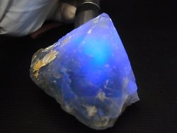 画像2: ベトナム産八面体ライトグリーンフローライト原石 174.2g