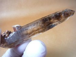 画像2: マラウイ・マロサ産レーザーポイント水晶（エジリン/ジルコン共生） 19.2g