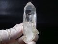 ベトナム・Bac Kan省産クリア水晶ポイント 59.9g
