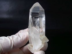 画像1: ベトナム・Bac Kan省産クリア水晶ポイント 59.9g
