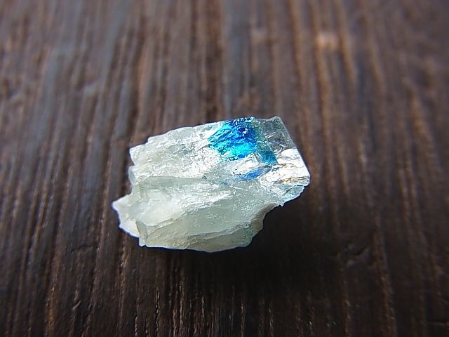 ユークレース 結晶 原石-
